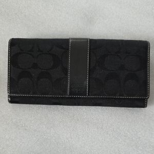 Coach Black Signature Continental Wallet with Contrast Stitching